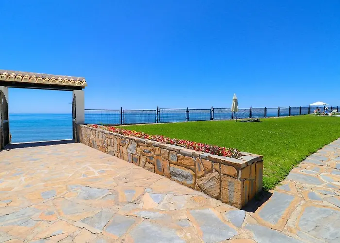 Luxury With Pool View - Playa Real Beachfront