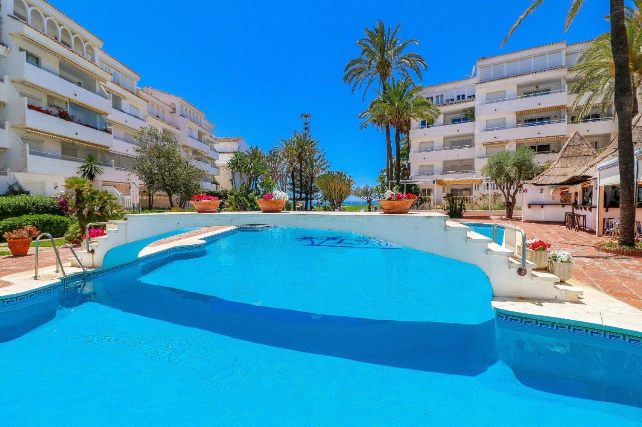 Luxury With Pool View - Playa Real Beachfront Marbella